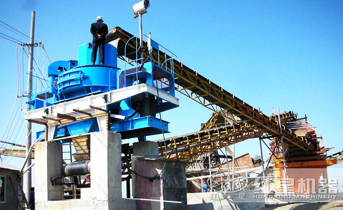 制砂機工作現(xiàn)場 制砂機工作現(xiàn)場