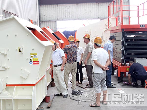 用戶(hù)參觀車(chē)間 用戶(hù)參觀車(chē)間