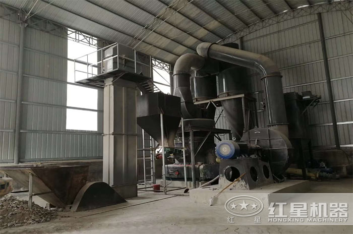 重晶石磨粉現(xiàn)場實拍圖二 重晶石磨粉現(xiàn)場實拍圖二