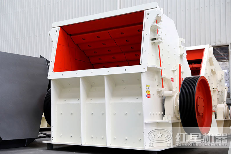 反擊式碎石機(jī)設(shè)備實拍 反擊式碎石機(jī)設(shè)備實拍