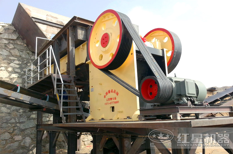 花崗巖制砂現(xiàn)場實(shí)拍 花崗巖制砂現(xiàn)場實(shí)拍