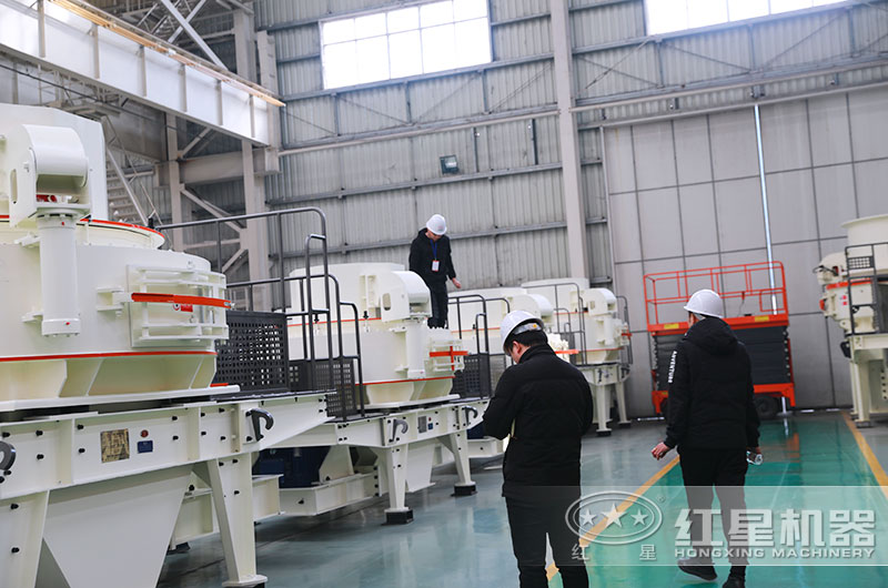 沖擊式破碎機(jī)廠家客戶(hù)參觀