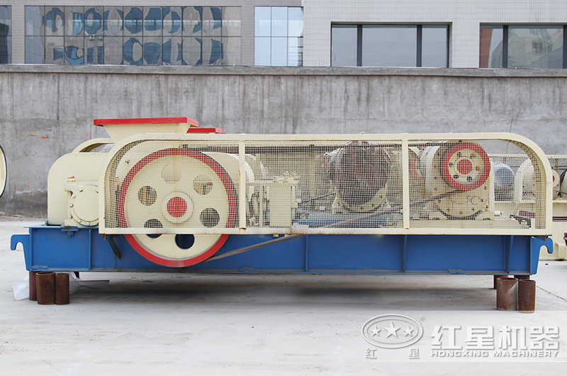 制砂選對(duì)輥破碎機(jī)還是沖擊式制沙機(jī)？