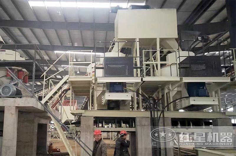 VSI環(huán)保型制砂機(jī)現(xiàn)場 VSI環(huán)保型制砂機(jī)現(xiàn)場