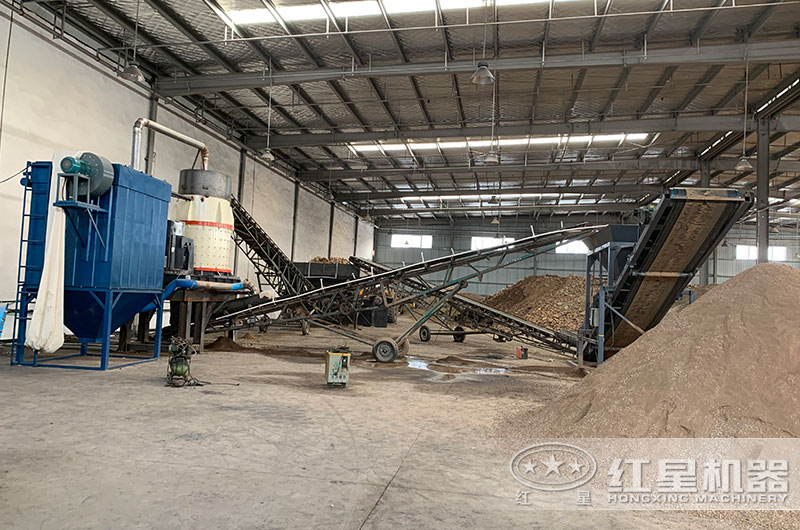 立式破碎機生產(chǎn)現(xiàn)場 立式破碎機生產(chǎn)現(xiàn)場