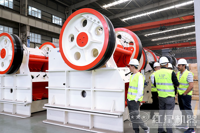 紅星客戶到廠參觀考察設(shè)備，近距離了解設(shè)備性能