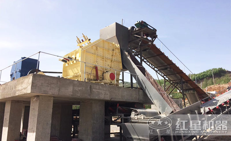 想買一臺破碎礦石的1315反擊破，多少錢？廠家給送貨嗎？