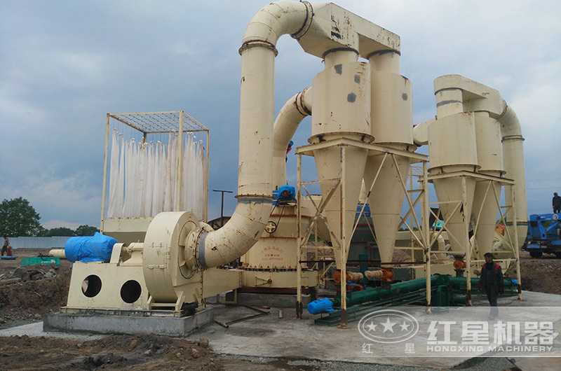 石膏粉生產(chǎn)現(xiàn)場圖 石膏粉生產(chǎn)現(xiàn)場圖