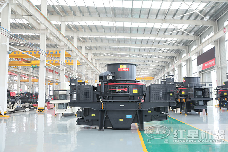 把石頭磨成沙子的磨砂機(jī)價(jià)格、產(chǎn)量是多少