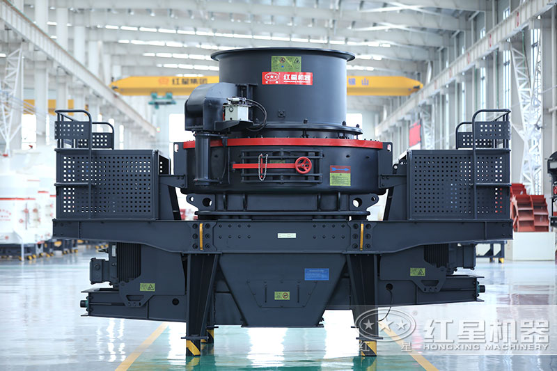 鵝卵石制成沙子用對(duì)輥制沙機(jī)還是沖擊制砂機(jī)，哪個(gè)好用