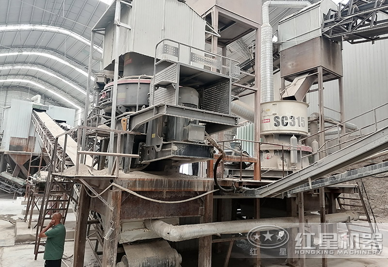 鄂破+圓錐破+沖擊式制砂機(jī)配置的生產(chǎn)線(xiàn) 鄂破+圓錐破+沖擊式制砂機(jī)配置的生產(chǎn)線(xiàn)