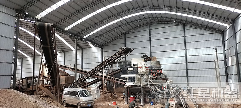 碎沙機(jī)設(shè)備多少錢一套，一天能生產(chǎn)多少？