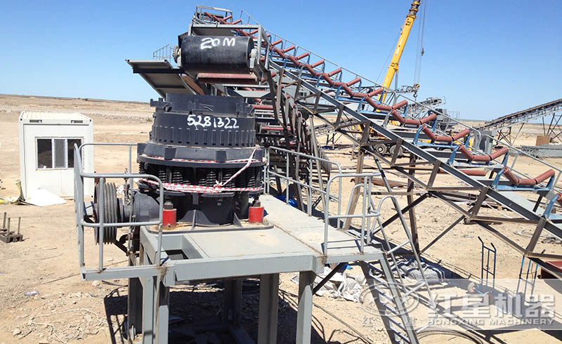 復(fù)合圓錐破碎機(jī)生產(chǎn)現(xiàn)場(chǎng) 復(fù)合圓錐破碎機(jī)生產(chǎn)現(xiàn)場(chǎng)