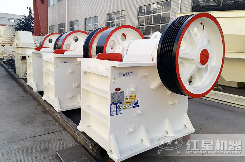 小型碎石機(jī)器有哪些？多少錢(qián)一臺(tái)？